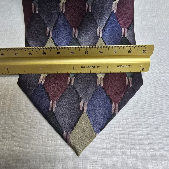 Cocktail Colors Geometric Pattern Mens Silk Tie, Jeweltone Colors EUC - Picture 3 of 6